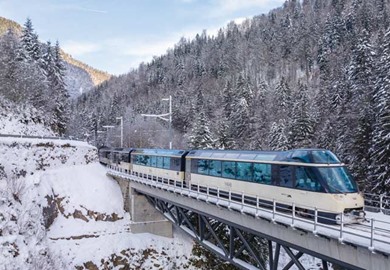 GoldenPass Express in Winter